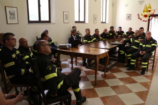 Venezia, incontro con il procuratore aggiunto e coordinatore antimafia e antiterrorismo Adelchi D'Ippolito      [Nascondi]  Carica un nuovo file