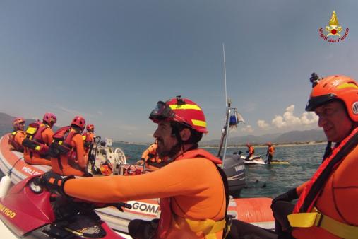Addestramenti operativi per soccorritori acquatici in Toscana