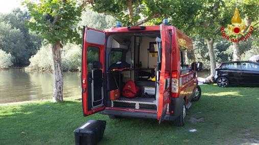 Varese, soccorsa una persona nelle acque del lago Maggiore
