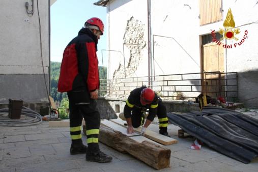 Rieti, smontaggio controllato ed interventi di opere provvisionali ad Amatrice
