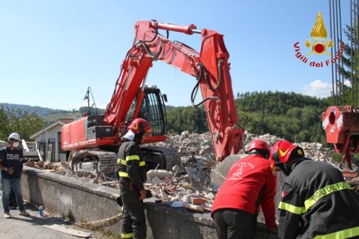 Rieti, smontaggio controllato ed interventi di opere provvisionali ad Amatrice