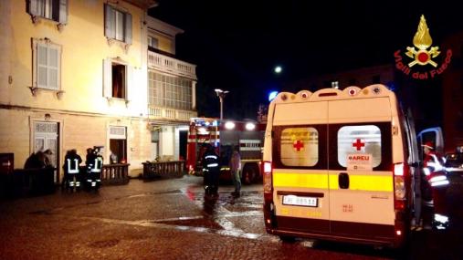 Varese, incendio cucina a Laveno Mombello