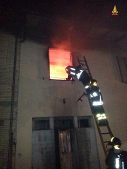 Perugia, incendio in abitazione