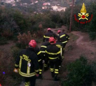 La Spezia, soccorsa un'escursionista infortunatasi sui sentieri delle Cinque Terre