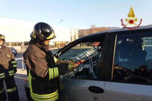 Belluno, seminario sulle tecniche d'intervento negli incidenti stradali con auto di ultima generazione