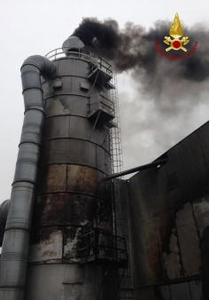 Incendio di un silos a Padova