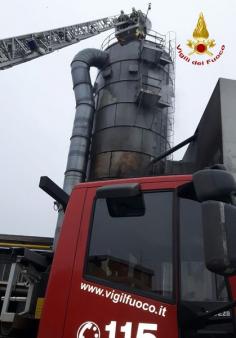 Incendio di un silos a Padova