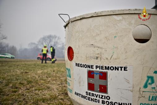 Torino, vasto incendio boschivo nel territorio di Val della Torre