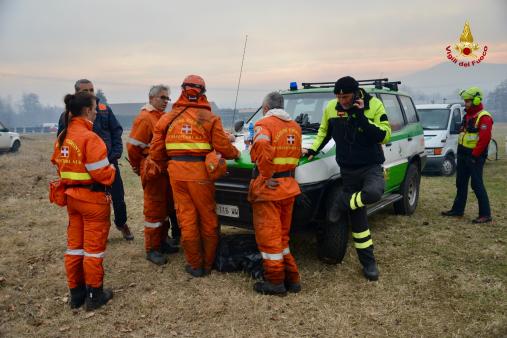 Torino, vasto incendio boschivo nel territorio di Val della Torre