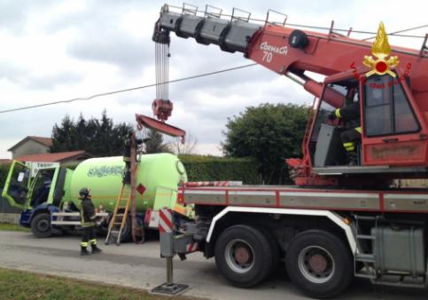 Padova,  recupero cisterna contenente gas Gpl nel comune di Villafranca