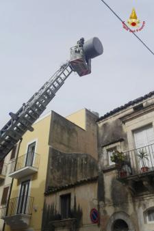 Provincia di Ragusa, rimozione serbatoio d'acqua