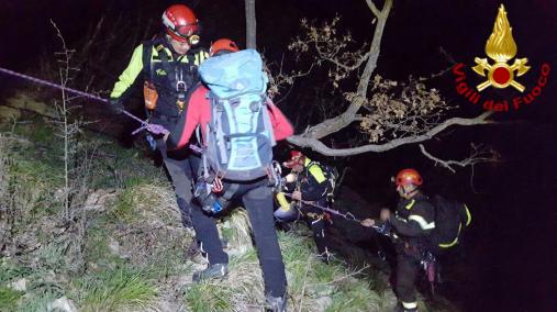 Reggio Emilia, esercitazione notturna sull'Appennino per specialisti SAF e TAS