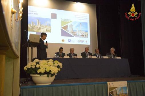 Salvaguardia del patrimonio e sicurezza antincendio: convegno dei Vigili del Fuoco a San Gimignano