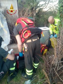 Vicenza, soccorso anziano finito nelle acque del fiume Bacchiglione