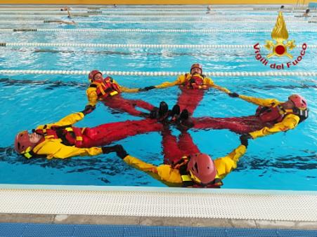 Palermo, concluso il corso di autoprotezione in ambiente acquatico (ATP)