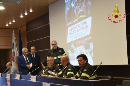 momenti della presentazione del libro