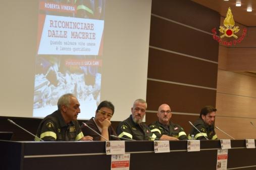 momenti della presentazione del libro