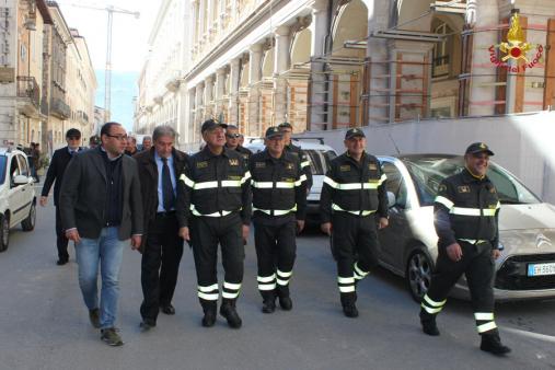 Alcuni momenti della visita di Giomi nel capoluogo abruzzese