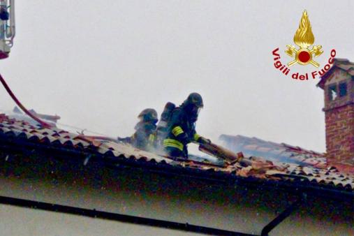 Incendio a Rosate