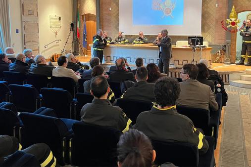 Le procedure di intervento per incendi in edifici alti". Convegno alla sala Pastorelli del comando di Roma