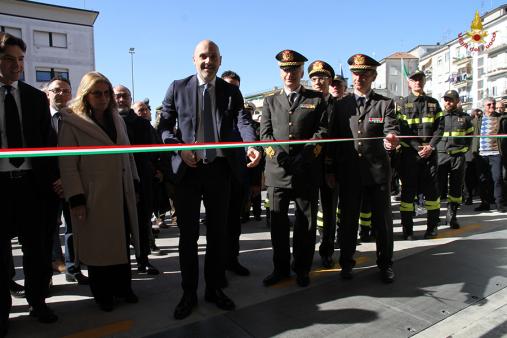 Un momento dell'inaugurazione della nuova sede