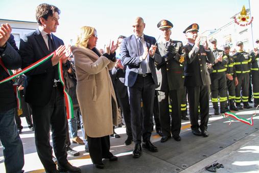 Un momento dell'inaugurazione della nuova sede