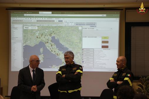 Il Capo del Corpo nazionale dei Vigili del fuoco in visita al comando di Sondrio