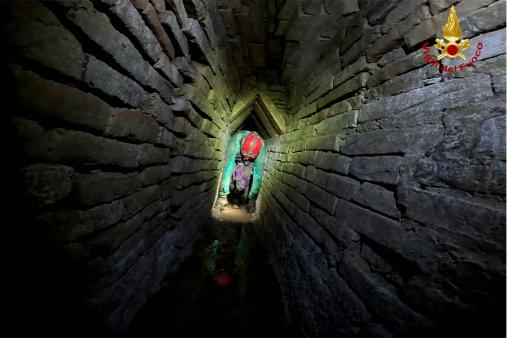 Fermo, quattro giorni di esercitazione SAF nei tunnel dell'ex acquedotto romano