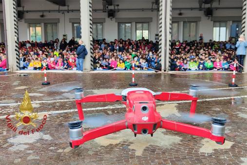 Verona, simulazioni e divertimento: più di 1000 alunni fanno visita ai Vigili del fuoco