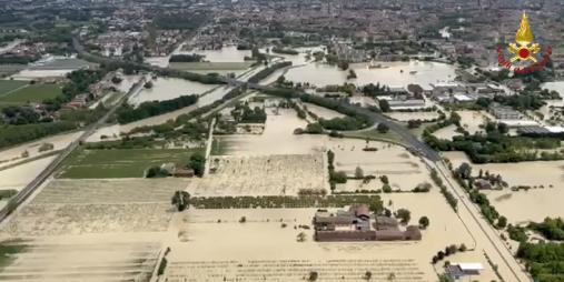 Maltempo Emilia Romagna e Marche, prosegue l'impegno dei Vigili del fuoco