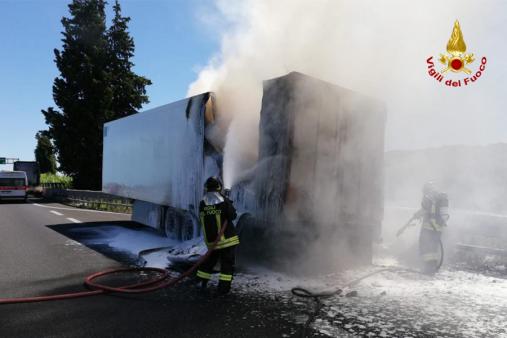 Ascoli Piceno, doppio intervento dei Vigili del fuoco