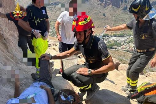 Il soccorso del turista a Vulcano