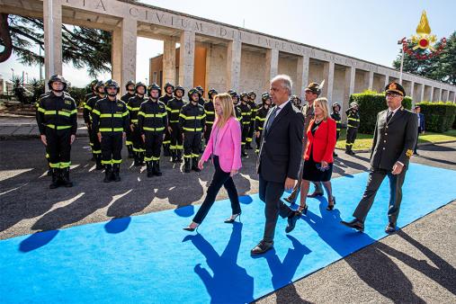 Il Presidente del Consiglio Meloni al giuramento degli allievi Vigili del fuoco del 94° corso