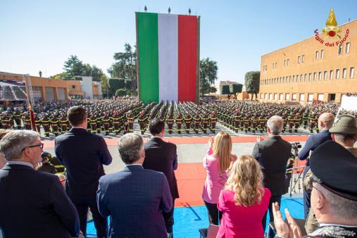 Il Presidente del Consiglio Meloni al giuramento degli allievi Vigili del fuoco del 94° corso