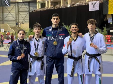 Simone Alessio e Andrea Conti con la nazionale