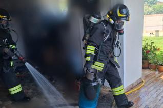 Incendio Azzano