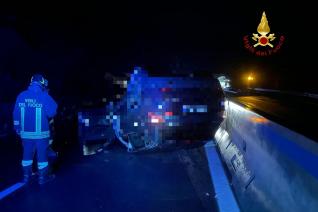 Incidente stradale sulla SS 407 (Basentana): Due feriti lievi