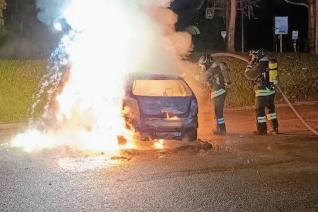 Incendio autovettura