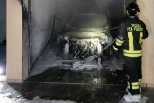Incendio autovettura