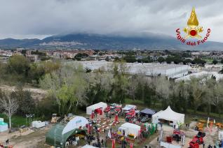 Agriumbria 2026: il Sottosegretario Prisco in visita allo stand dei Vigili del Fuoco dedicato alla prevenzione degli incendi di vegetazione