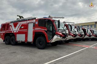 La flotta dei nuovi mezzi aeroportuali Dragon X 6 TEP NEO EURO