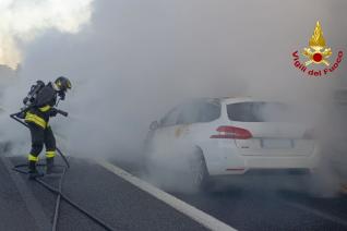 incendio autovettura