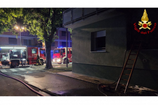 Incendio nel quartiere San Vito