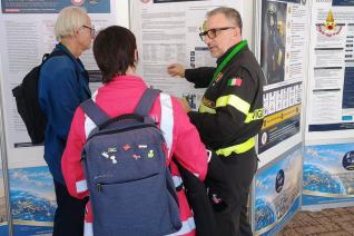 I Vigili del fuoco di Pordenone illustrano il loro lavoro durante il simposio all'ISA