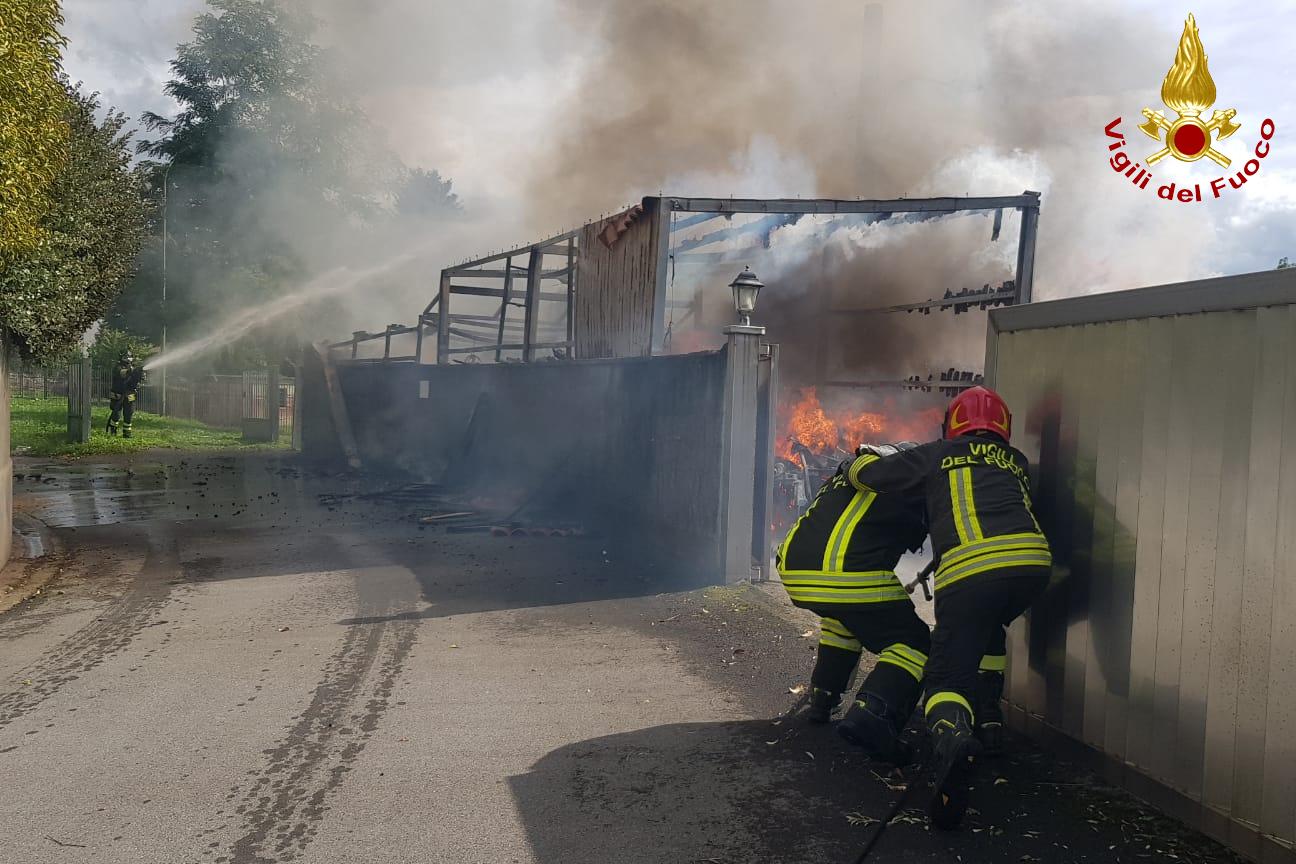 Vigili del fuoco in azione a Marlia