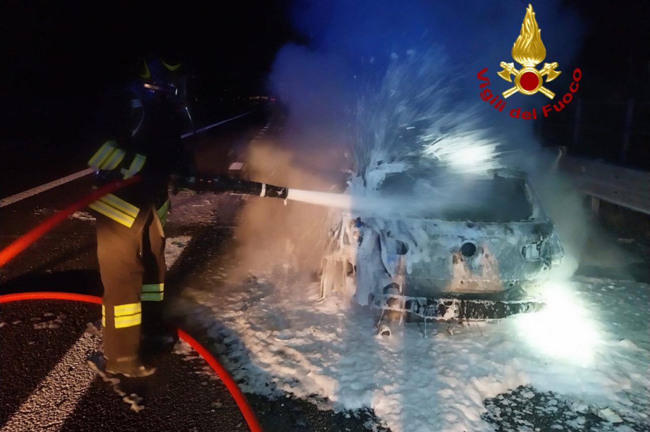 incendio autovettura