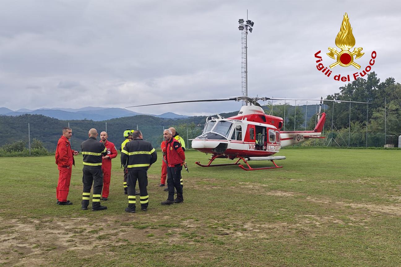 L'elicottero Drago e il personale VF