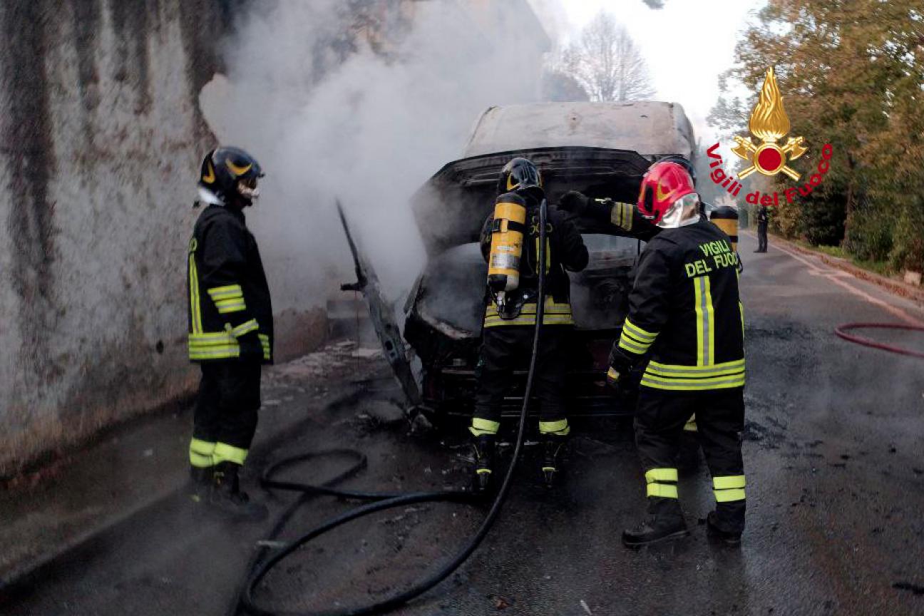 incendio scuolabus
