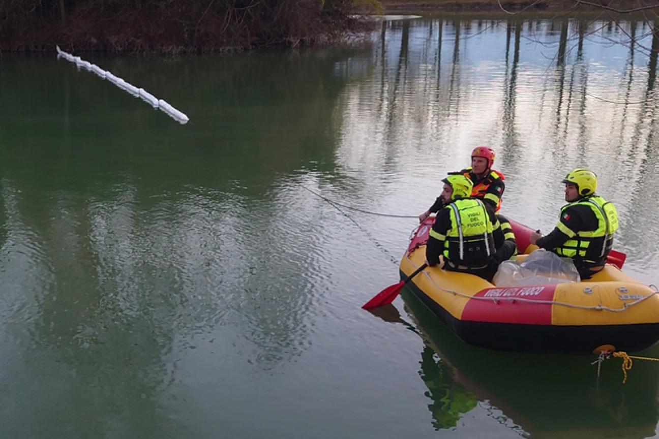 Recupero autovettura in lago