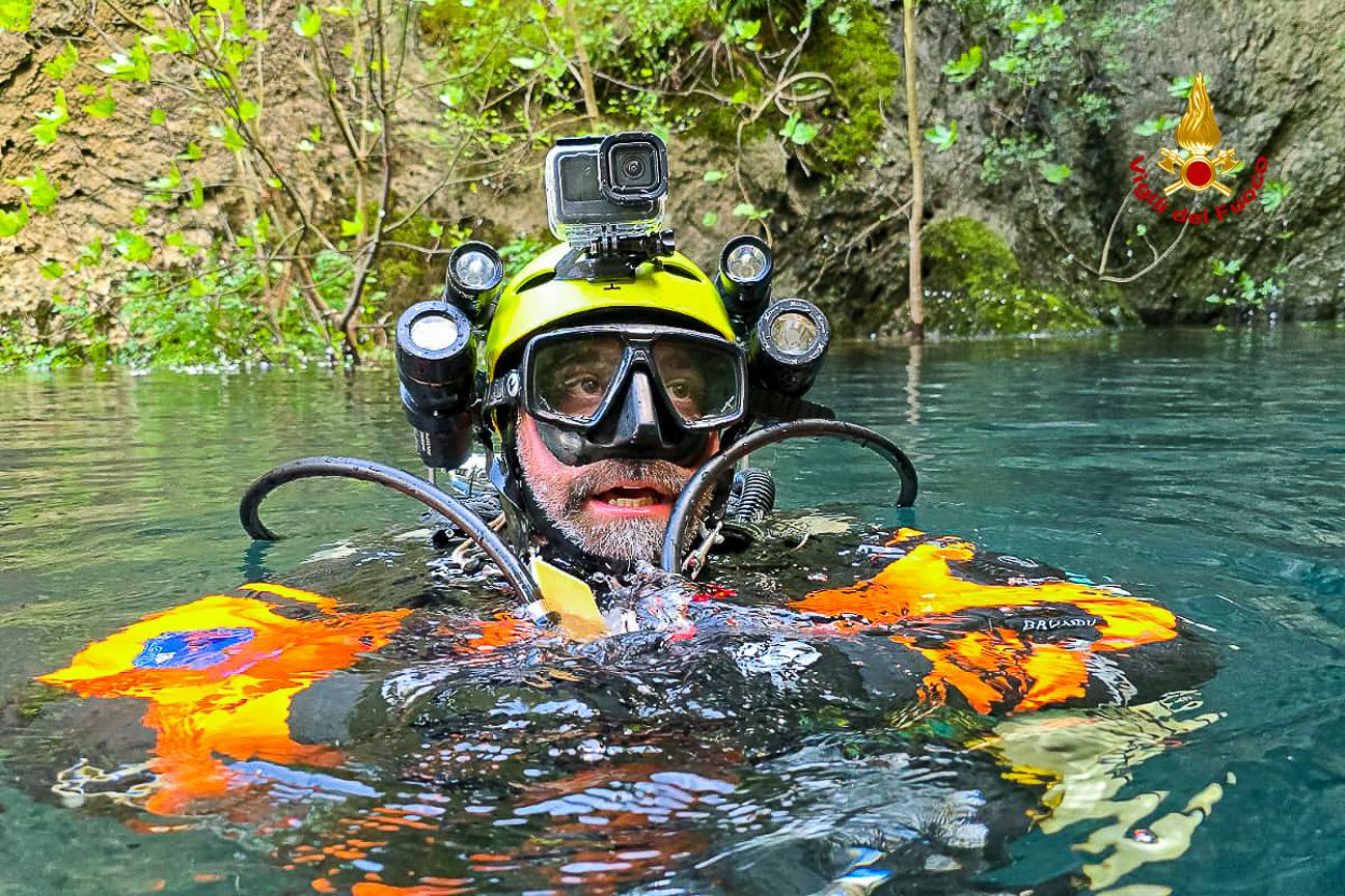 Esercitazione speleosubacquea